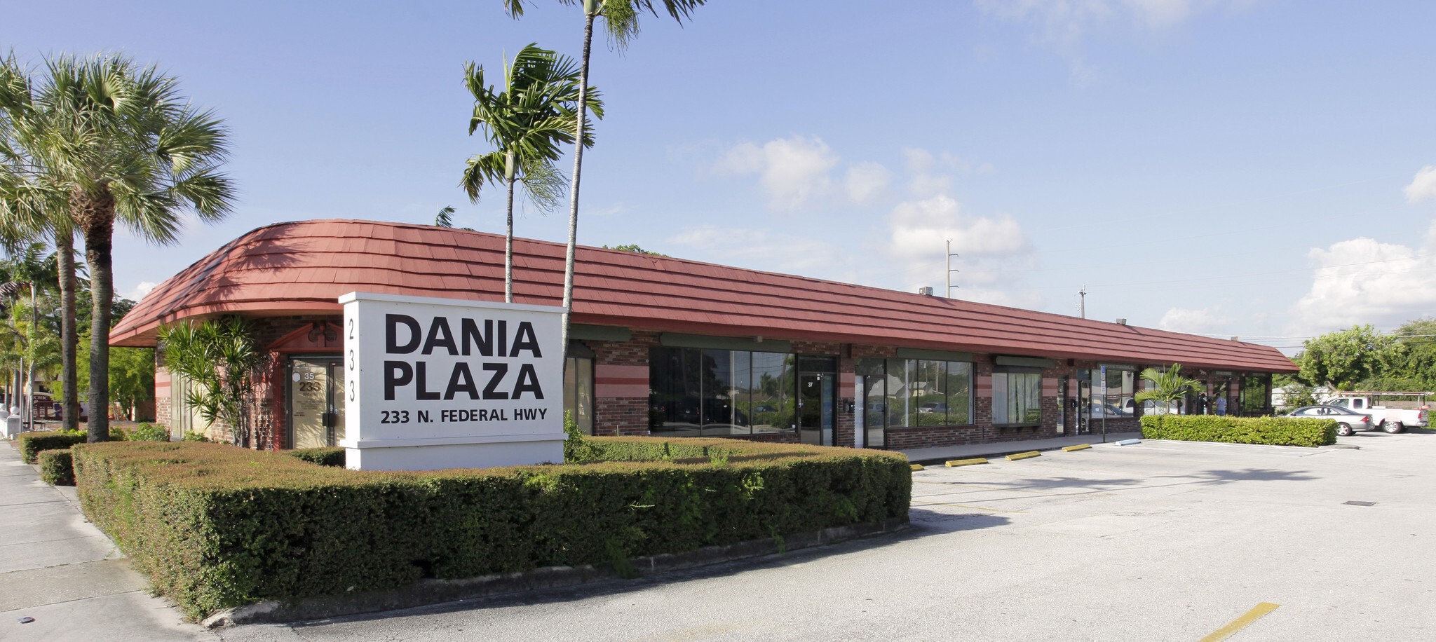 Dania Plaza